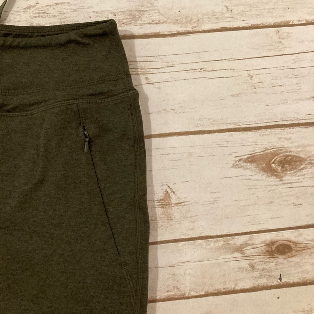 BYLT Basics Essential Jogger Dark Olive Green Small - Picture 12 of 16